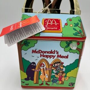 Loungefly x McDonald’s Happy Meal Bag 🔥
✨ 100% AUTHENTIC LOUNGEFLY ✨